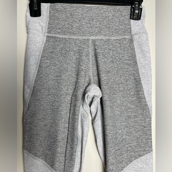 NWT Outdoor Voices 3/4 Two-Tone Women's Leggings - Picture 3 of 10